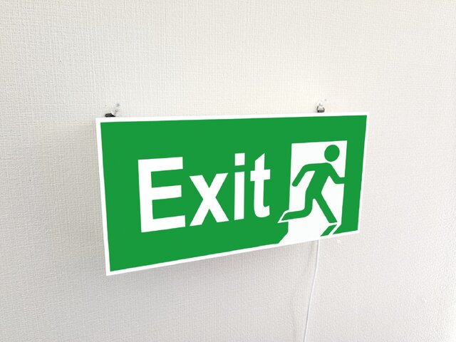 非常口サイン 壁掛け用 Lサイズ 壁掛け】EXIT 非常口 出口 避難灯 アメリカン 店舗 自宅