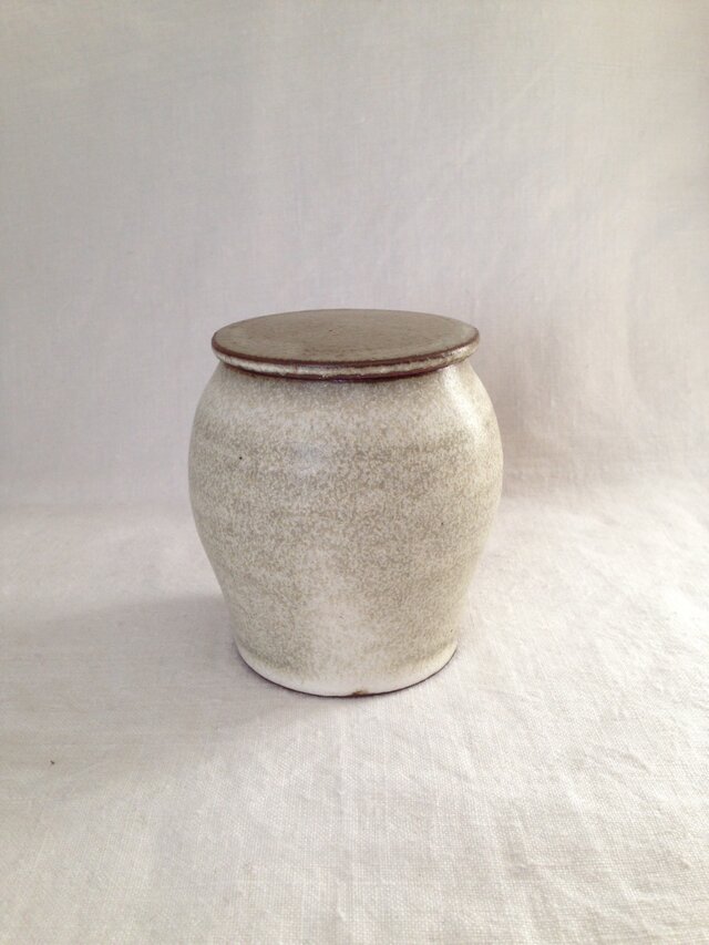 塩壺B(白マット)赤荒土