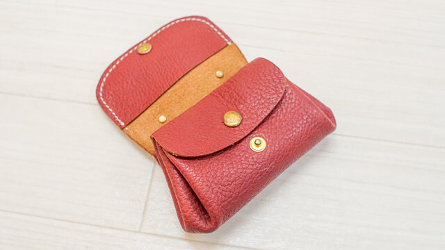 ミツバチアコーディオンポーチ 本革 牛革 ヴィンテージ 素材入れ コラージュ素材 ミツバチアコーディオンポーチ 本革 牛革 ヴィンテージ 素材入れ