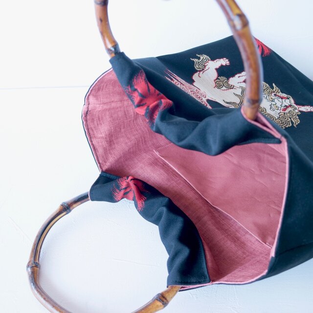 獅子柄 着物生地 持ち手バンブー バッグ | iichi 日々の暮らしを