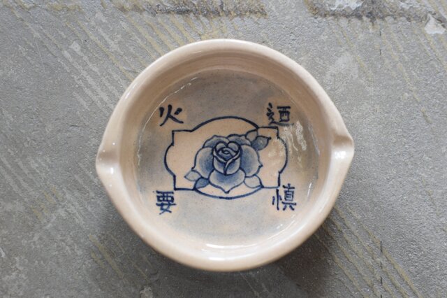 灰皿 ローズ | iichi 日々の暮らしを心地よくするハンドメイドや