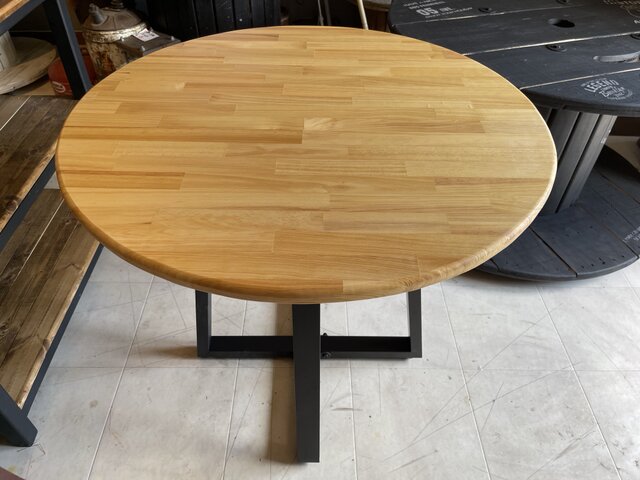 在庫あり　丸テーブル　机　リビング　ダーク　アイアン　カフェ　天然木　無垢材 Hotaru 丸テーブル 机 リビング ナチュラル アイアン カフェ アップ