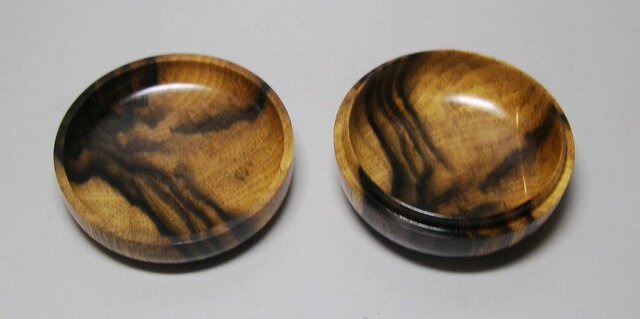 黒柿縞柿小物入れ ミニ食籠 | iichi 日々の暮らしを心地よくする