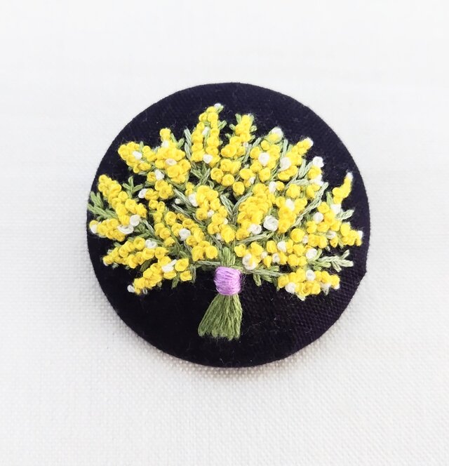 ミモザの花束 刺繍ブローチ（大)