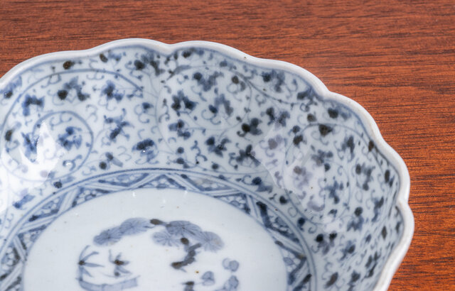 古伊万里 染付 萩唐草文 なます皿 江戸後期 | iichi 日々の暮らしを