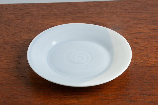 ロイヤルドルトン 1815 ブライト プレート B | iichi 日々の暮らしを