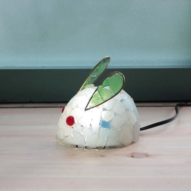 シーグラスのランプ　まるみみミニうさぎのランプ-1