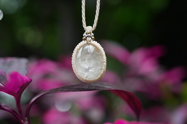 白い霧と光☆ホワイトガーデンクォーツ マクラメネックレス1641