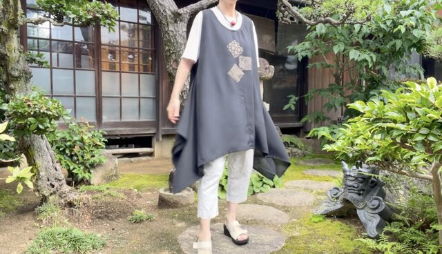 着物リメイク】絽のオシャレなジレ/絹 | iichi 日々の暮らしを心地よく