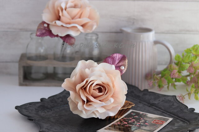 エクリュベージュの薔薇の髪飾り フラメンコ バレエ パール ダンス