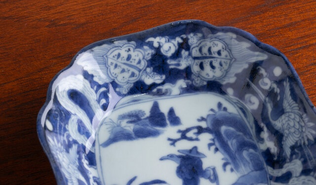 古伊万里　染付　皿　かぶ 古伊万里 染付 山水鶴亀文 四方皿 江戸後期 E948 | iichi 日々の