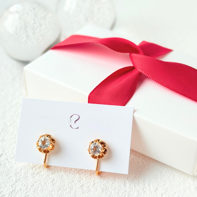 6mm レトロ クォーツ/白水晶  K18GP イヤリング - 菊爪M