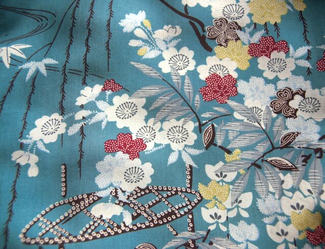 展示品 柳に花の前ボタンワンピース 着物リメイク | iichi 日々