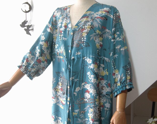 展示品 柳に花の前ボタンワンピース 着物リメイク | iichi 日々