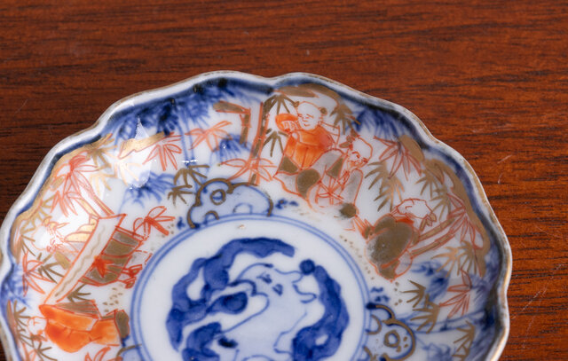 古伊万里 染錦 竹下賢人小皿 明治時代 E960B | iichi 日々の暮らしを