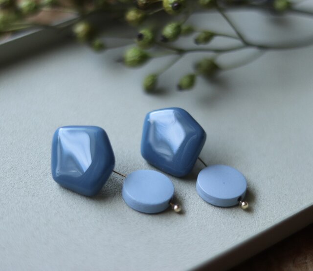 No.1199-A　ツートンカラー☆ピアス・イヤリング(ブルー/ネイビー) No.1199-A ツートンカラー☆ピアス・イヤリング(ブルー/ネイビー) No