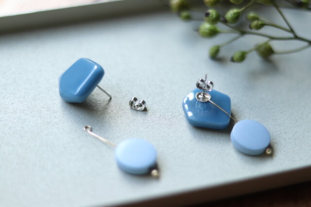 こっくりカラー くすみブルーの2wayピアス イヤリング | iichi 日々の