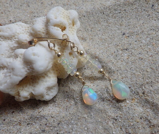 14kgf*Ethiopian Opal Stud Earrings 【宝石質】エチオピア産