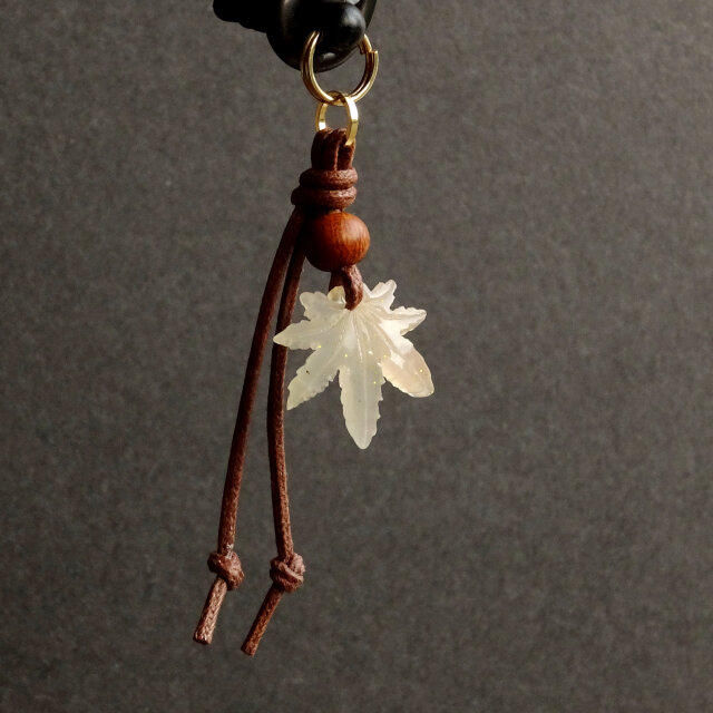 カラーチェンジもみじのスマホピアス《MA-111》