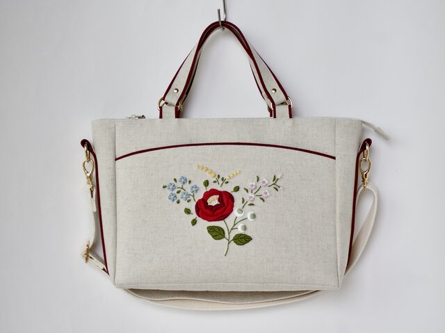 新品未使用 刺繍 花バッグ ZARAの春爛漫な花刺繍バッグ！シンプルコーデに華やぎを。＃月刊