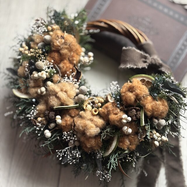 モコモコふわふわ コットンフラワーとグリーンのリース ドライフラワー
