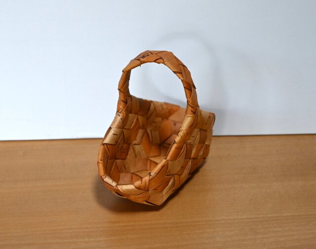 AZ−182 北欧ヴィンテージ 白樺の三角かご　コーン　カゴ　北欧インテリアに AZ−181 北欧ヴィンテージ 白樺のかご カゴ 北欧インテリアにおすすめ