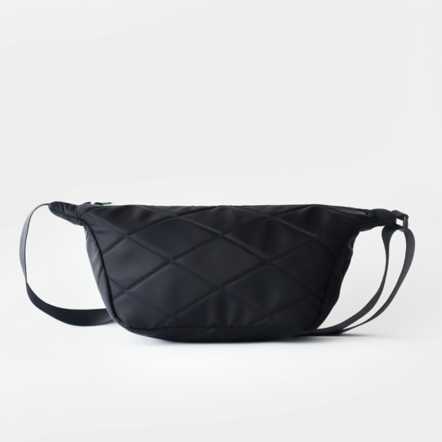 ブラック キルティング ボディバッグ ブラック キルティング ボディ
