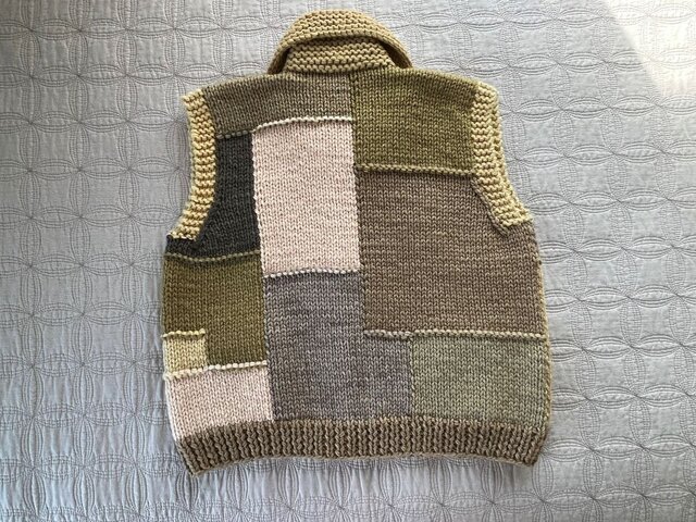 草木染 カウチン風あったかベスト | iichi 日々の暮らしを心地よくする