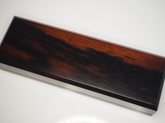 No.286黒柿の箱 黒柿の楊枝箱 | iichi 日々の暮らしを心地よくするハンドメイドや