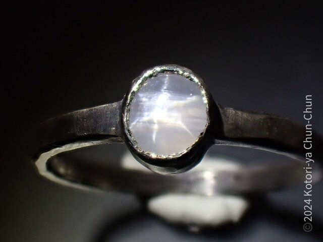 18～20号！】スター好き必見！ スリランカ産 ホワイトスターサファイア