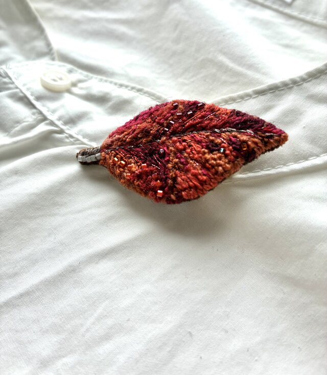 まなみんです　秋のブーケブローチ＋紅葉の立体刺繍ブローチ a053bf01ff9a88f07d9324de7dfd3a