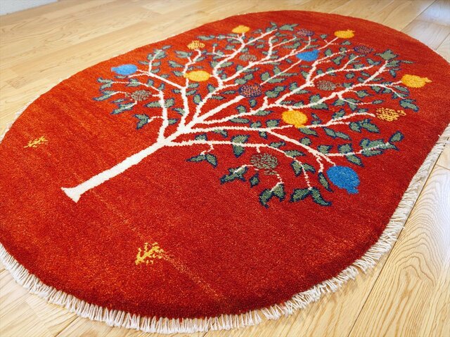 ペルシャ　ギャッベ　ソファ前　小判型　120×80　アイボリー　生命の木　花　葉 ペルシャ ギャッベ ソファ前 小判型 120×80 アイボリー 生命の木