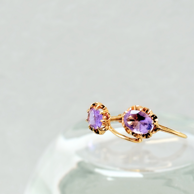 ラス1 7×5 レトロ アメジスト/紫水晶  K18GP イヤリング - 菊爪 楕円S