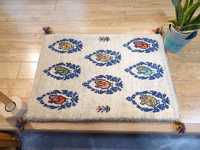 春入荷】ペルシャ ギャッベ 玄関マット 88×65㎝ ベージュ 鳥 花輪