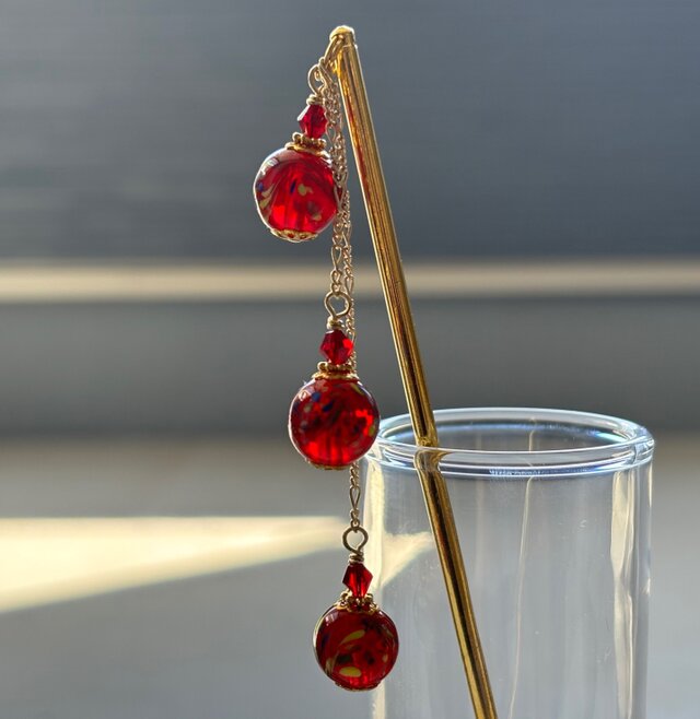 ★素敵な赤いかんざし★ かんざし とんぼ玉 玉かんざし 一本 14.5cm スワロフスキー 普段