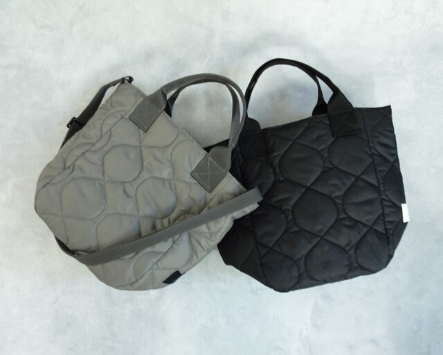 ダークグレー キルティング エコバッグ SALE】キルティング巾着バッグ/グレー: 日用品・ベビーキッズ