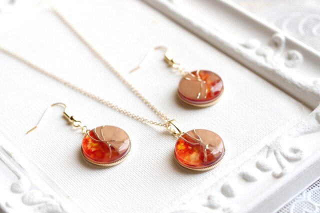 リリィ様おまとめ。レジン ペンダント リリィ様おまとめ。レジン ペンダント