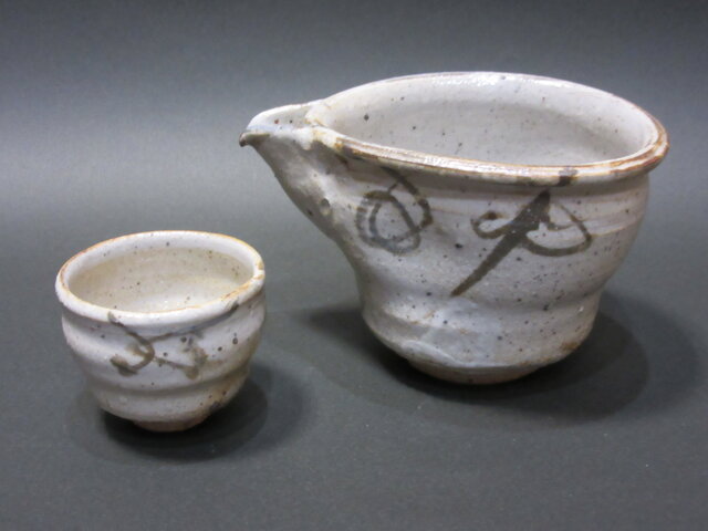 絵唐津片口冷酒器 | iichi 日々の暮らしを心地よくするハンドメイドや