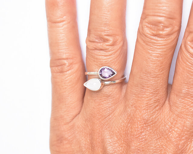 癒しの宝石 アメシストとレインボームーンストーンのシルバーリング
