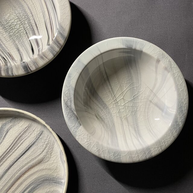 浮化粧　ブラック朱色　リムプレート19cm