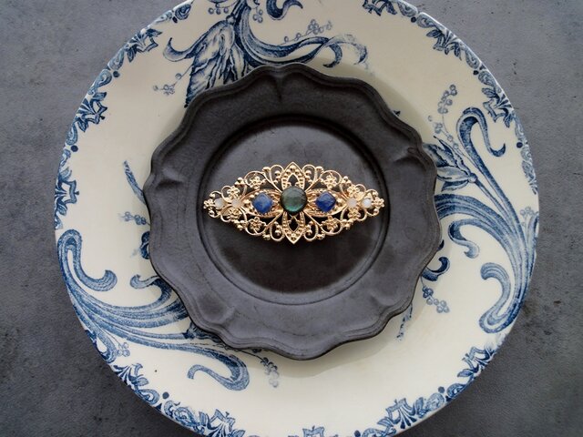 天然石のバレッタ □ ティアラ 透かし模様 □ ラブラドライト カイヤ