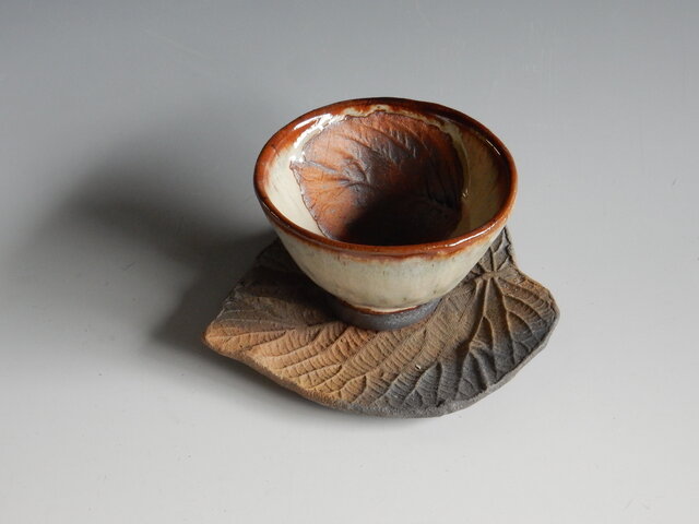 葉紋落ち葉くみ出し碗皿（5客揃い） | iichi 日々の暮らしを心地よく