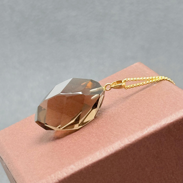 大粒 天然水晶 クリスタル ネックレス ゴールド 高品質 宝石質 大粒 クリアクォーツ (天然水晶) × ホワイト