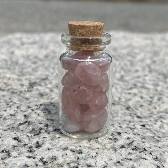 小瓶入り♡ディープローズクォーツ　浄化済み