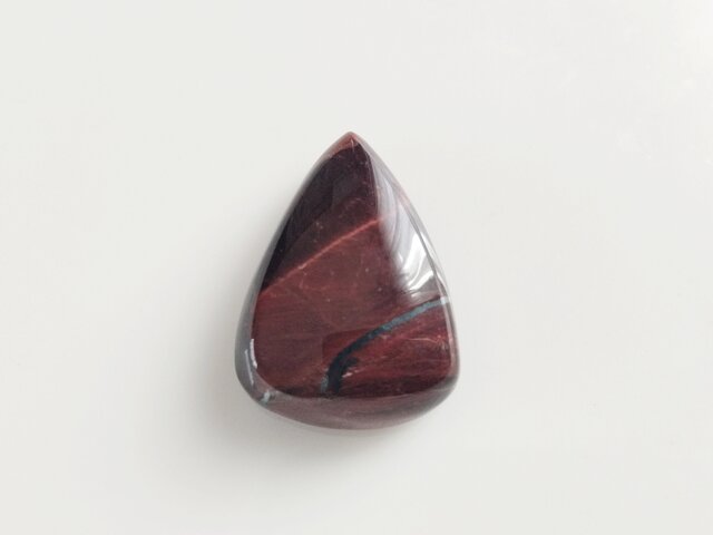 レッドタイガーアイ 20x14mm ルース | iichi 日々の暮らしを心地よく