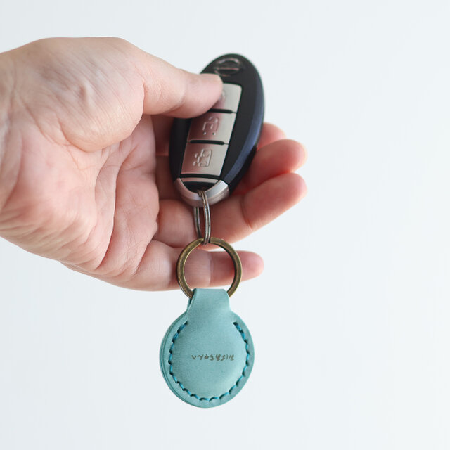 レザー 丸型ケース キーホルダー付き マグネットキーホルダー LF-019 名入れ、メッセージ刻印対応 レザー