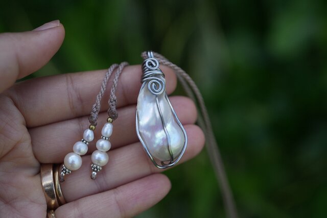 真珠 wire wrapping 大きなパールネックレス1698 | iichi 日々の暮らし