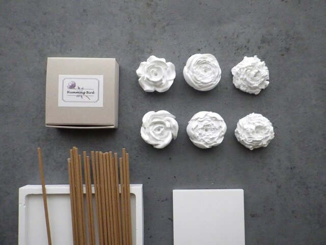 セット販売】小さな花が咲いたような お香立て □ スティックタイプの