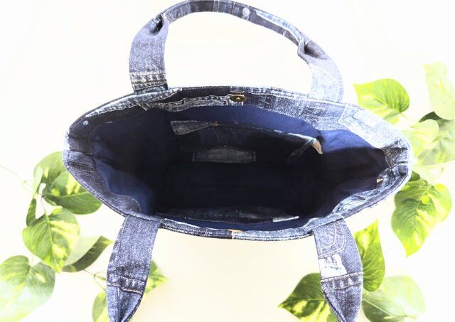 デニムネイビーのお出掛けバック(ポケット柄） | iichi 日々の暮らしを