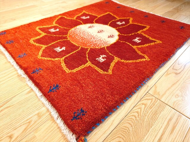 ペルシャ　ギャッベ　86×58 アイボリー　黄金色　花 新規入荷】ペルシャ ギャッベ 玄関マット 88x63cm 黄金色 生命の